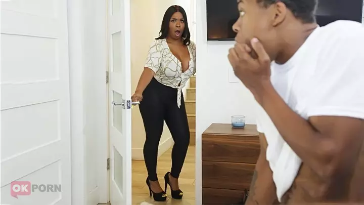 Blak Mom Son Sex - Teen son enjoys hot taboo sex with curvaceous black mom in the kitchen |  OKPORN.XXX