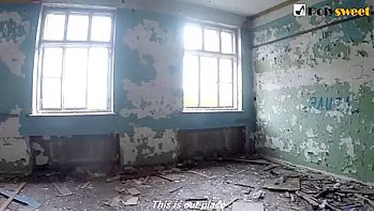 Amateur porn! Horny Russian couple fucking wildly in some abandoned house